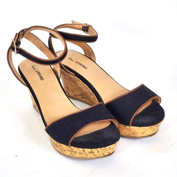 Call it Spring - Nissana Vegan Wedges - Picture 2 of 12